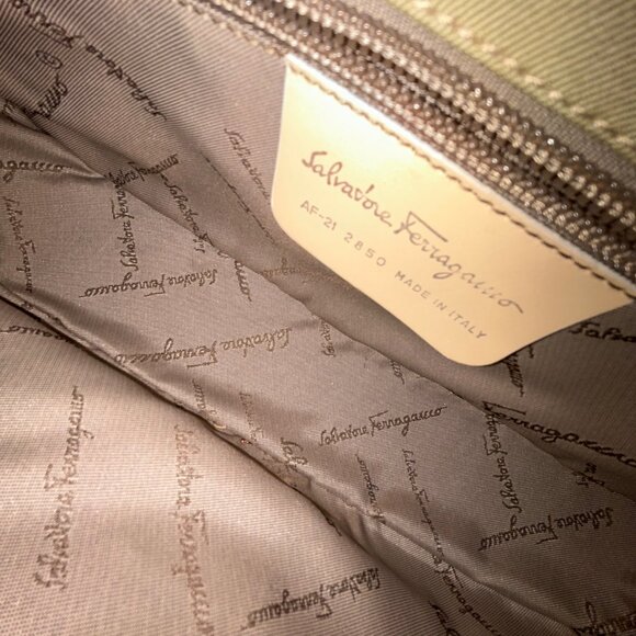 Salvatore Ferragamo CANVAS Vintage Giancini Shoulder Bag Beige - Picture 4 of 10